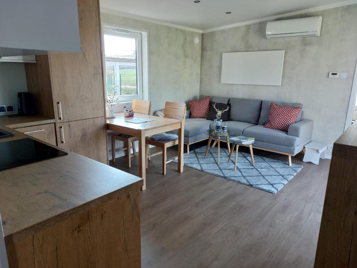 Gemuetliches Landhauswohnen Rent-By-Seibold Erzhausen エクステリア 写真