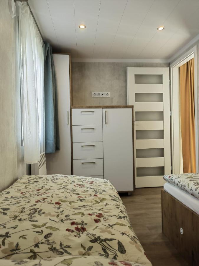 Gemuetliches Landhauswohnen Rent-By-Seibold Erzhausen エクステリア 写真